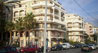 Parking Menton Victoria Beach